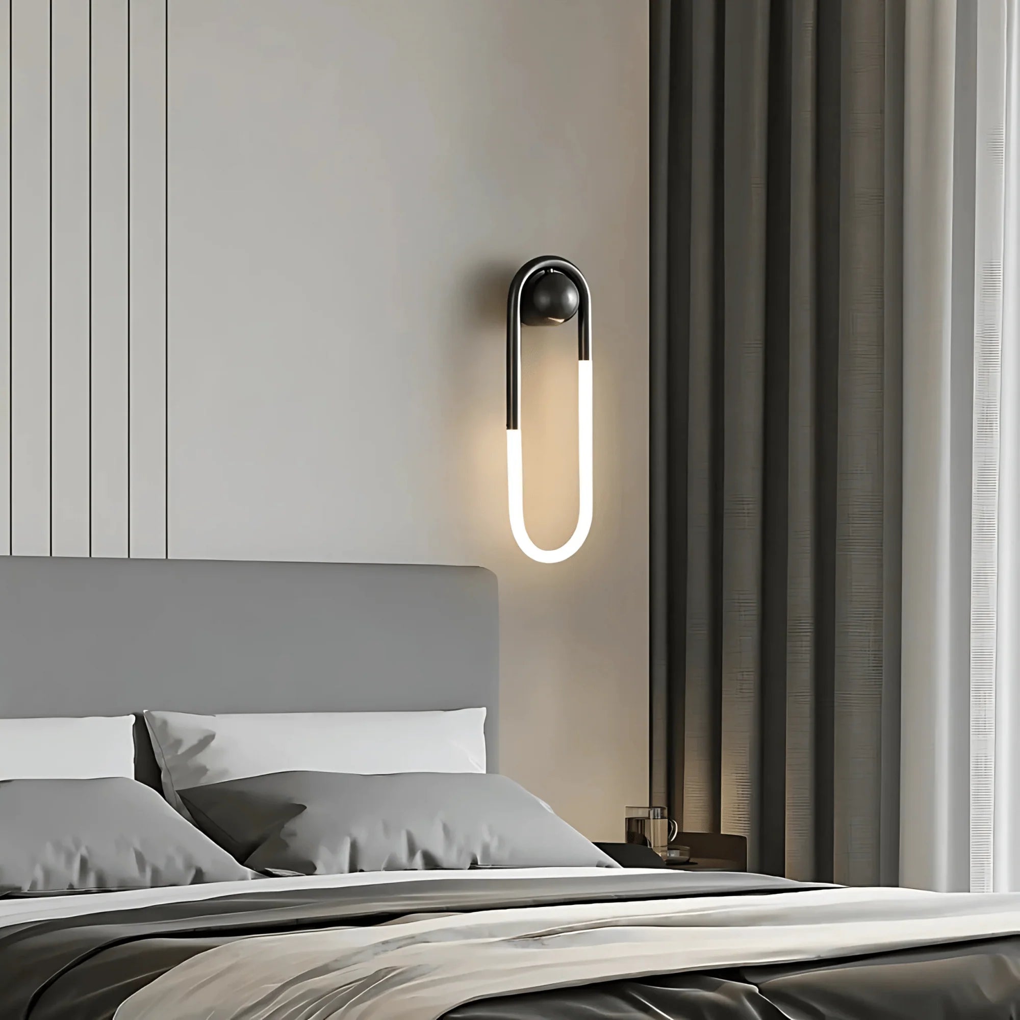 Calm wall light