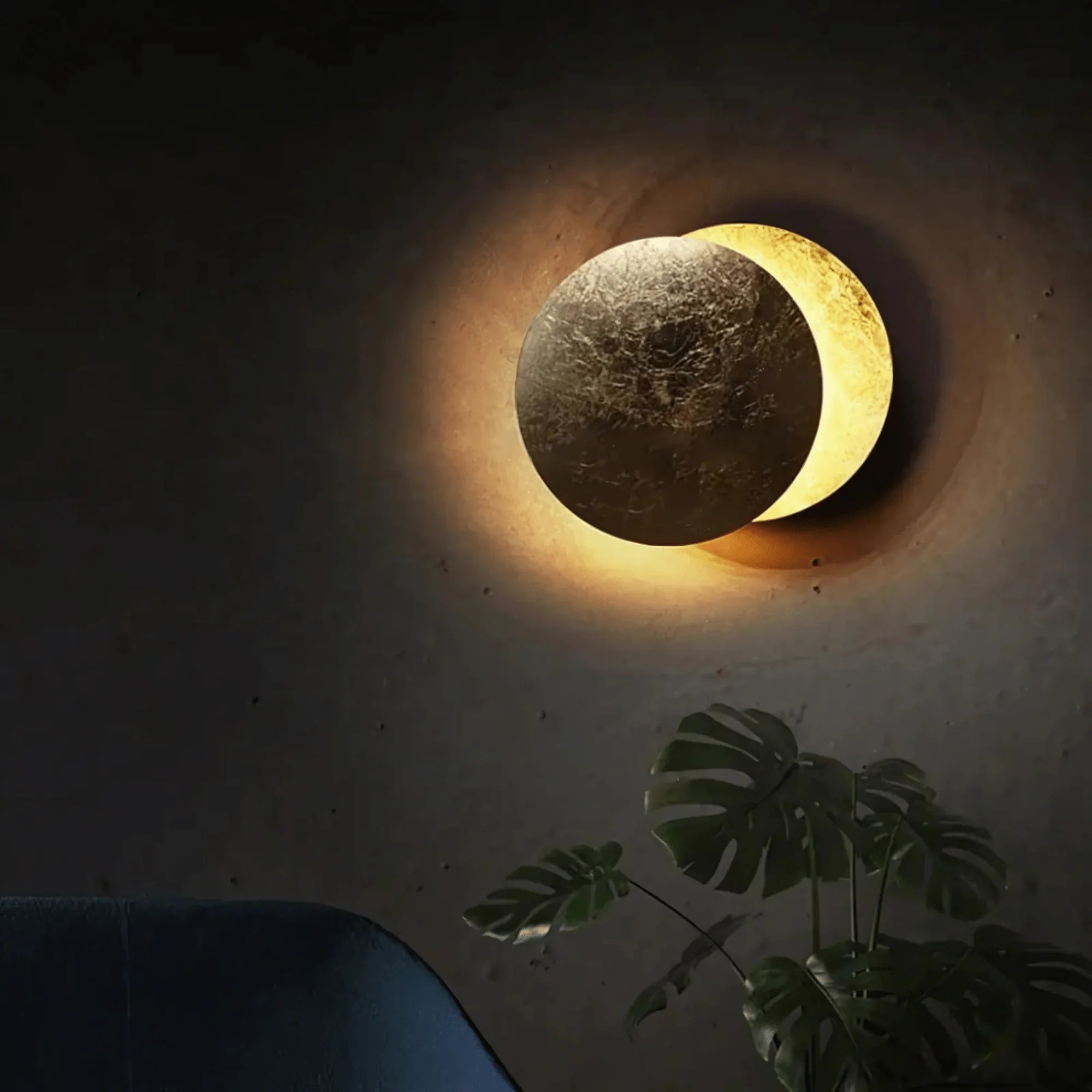 Coronet wall light